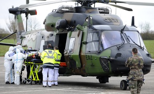 Un patient du CHR de Metz, transporté dimanche en Allemagne en hélicoptère militaire.