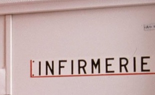Une infirmerie dans un établissement scolaire.