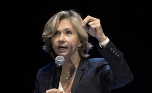 Valérie Pécresse, tête de la liste LR-UDI-Modem en Ile-de-France, lors d'un meeting de campagne le 5 novembre 2015 à Paris