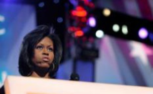 La convention nationale du parti démocrate à Denver (Colorado, ouest) devrait débuter lundi sous le signe de l'unité retrouvée, l'ancienne candidate à l'investiture du parti, Hillary Clinton, devant laisser ses délégués libres de voter pour Barack Obama.