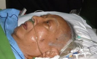 L'ex-dictateur indonésien Suharto, 86 ans, hospitalisé à Jakarta depuis le 4 février, est dimanche dans un état "très critique", a indiqué l'un de ses médecins.