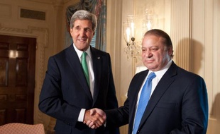 Les Etats-Unis ont reçu dimanche soir le Premier ministre pakistanais Nawaz Sharif en visite officielle et indiqué vouloir reprendre leur aide antiterroriste à Islamabad qui était quasiment interrompue depuis le raid contre Oussama Ben Laden en 2011.