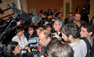 Patrick Balkany et son avocat Maître Dupond-Moretti sortent du tribunal de grande instance de Paris apres une premiere journee d'audience pour le proces des epoux Balkany, a Paris, France, le 13 mai 2019. //ACAU_ACAU0513/1905140552/Credit:ACau/SIPA/1905140553