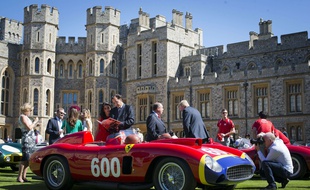 Une Ferrai 290 MM devant le château de Windsor, le 7 septembre 2012