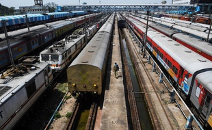 Une gare indienne (ici Kokalta) pendant la crise du coronavirus.