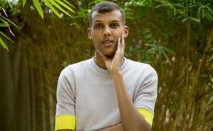Stromae, en 2015, prend la pose au Texas