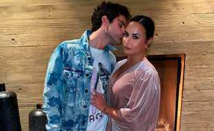 L'acteur Max Ehrich et la chanteuse Demi Lovato