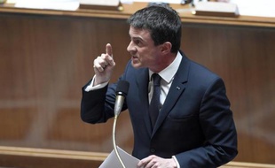 Manuel Valls à l'Assemblée nationale à Paris le 5 mai 2015