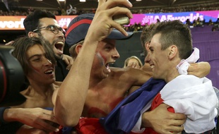 La joie de Pierre-Ambroise Bosse après son titre de champion du monde du 800m remporté à Londres, le 8 août 2017.