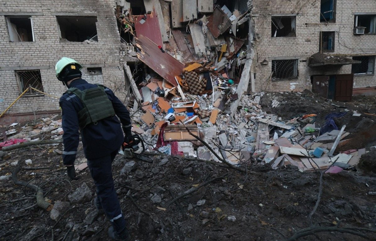 Guerre en Ukraine : L'armée russe frappe dix régions d'un coup, Trump relance les essais nucléaires