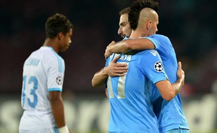 Le joueur de l'OM, Mario Lemina (en blanc), lors de la défaite de Marseille en Ligue des champions contre Naples, le 6 novembre 2013