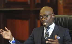 Le ministre de l'Intérieur Malusi Gigaba a démissionné de ses fonctions.