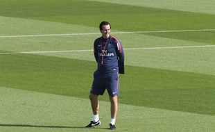 Unai Emery, un peu isolé