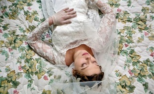 Léa Seydoux dans Roses à crédit.
