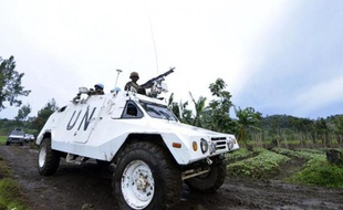 La Monusco (Mission de l'ONU en RDC) patrouille le 5 novembre 2013 à Chanzu, au nord de Goma