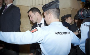 Jérôme Kerviel arrive à la salle d'audience de la cour d'appel du TGI de Paris, le 24 octobre 2012.