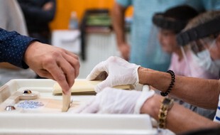 Une urne, lors des municipales à Marseille. (archives)