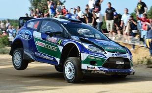 Deux pilotes en quête de revanche, Petter Solberg (Ford Fiesta) et Dani Sordo (Mini Cooper), ont une infime chance de gâcher la fête de Sébastien Loeb (Citroën), le nonuple champion du monde des rallyes, lors du rallye de Catalogne, 13e et dernière manche de la saison 2012.