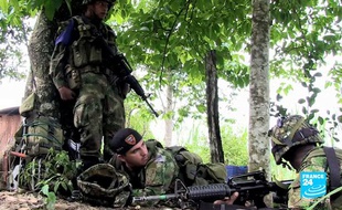 Image extraite du reportage de Roméo Langlois, sur sa captivité chez les Farc en Colombie.