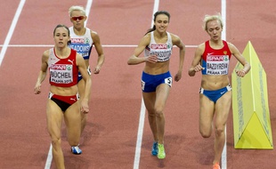La Russe Bazdyrova (à droite) est soupçonnée