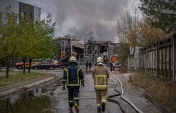 Des frappes meurtrières et des filets de pêche anti-drones en Ukraine