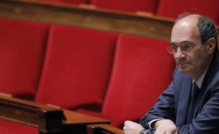 Un élu municipal de l'Oise, candidat aux élections législatives, a déposé plainte lundi contre Eric Woerth pour "financement illégal de campagne électorale" et "détournement de fonds publics", a-t-on appris mercredi auprès de son avocat.