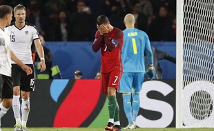 Cristiano Ronaldo a tout raté lors de Portugal-Autriche (0-0), le 18 juin 2016 au Stade de France.