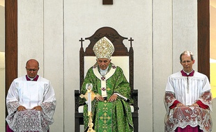 Benoît XVI, lors d'une messe à Beyrouth (Liban), le 16 septembre 2012.
