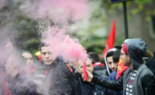 Des manifestants défilent contre les mesures d'austérité à Bruxelles, le 6 novembre 2014