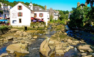 Image d'illustration de l'Aven, rivière traversant la commune de Pont-Aven, dans le Finistère.