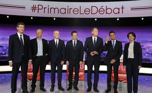 Les sept candidats à la primaire de la gauche, le soir du premier débat diffusé le 12 janvier 2016 sur TF1.