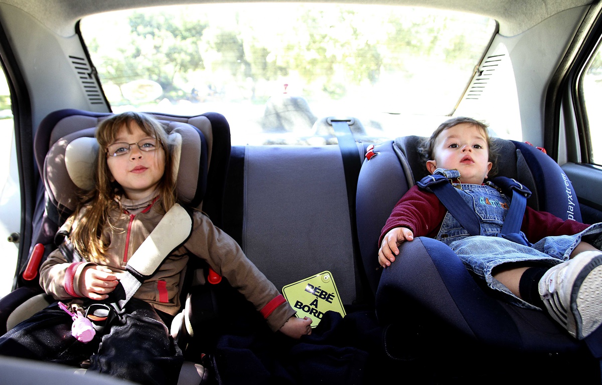 Sécurité routière: Deux enfants sur trois sont mal attachés en voiture