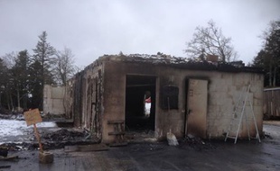 La ferme de Dany Moureaux dans le Doubs a été ravagée par les flammes le 28 février dernier