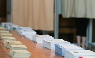 Illustration de bulletins de vote.