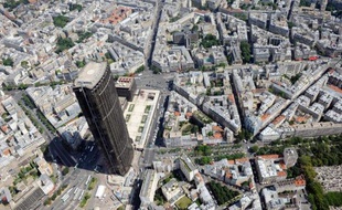 Le dossier amiante reste infernal pour la Tour Montparnasse: un rapport d'expert, rendu public mercredi, a mis en cause l'organisation des travaux et le système de ventilation dans les pollutions récentes, la région Ile-de-France annonçant dans la foulée l'évacuation de ses 200 agents.