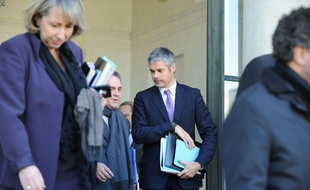Sortie du Conseil des ministres, le 14 décembre 2011 à Paris.