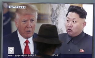 Donald Trump et Kim Jong-un à la télévision sud-coréenne, le 10 août 2017.