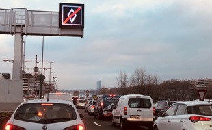 Une voie de covoiturage mise en place récemment sur la M7 à Lyon.