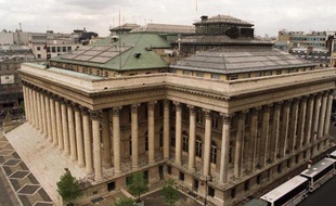 Vue générale du palais Brongniart, ancienne Bourse de Paris
