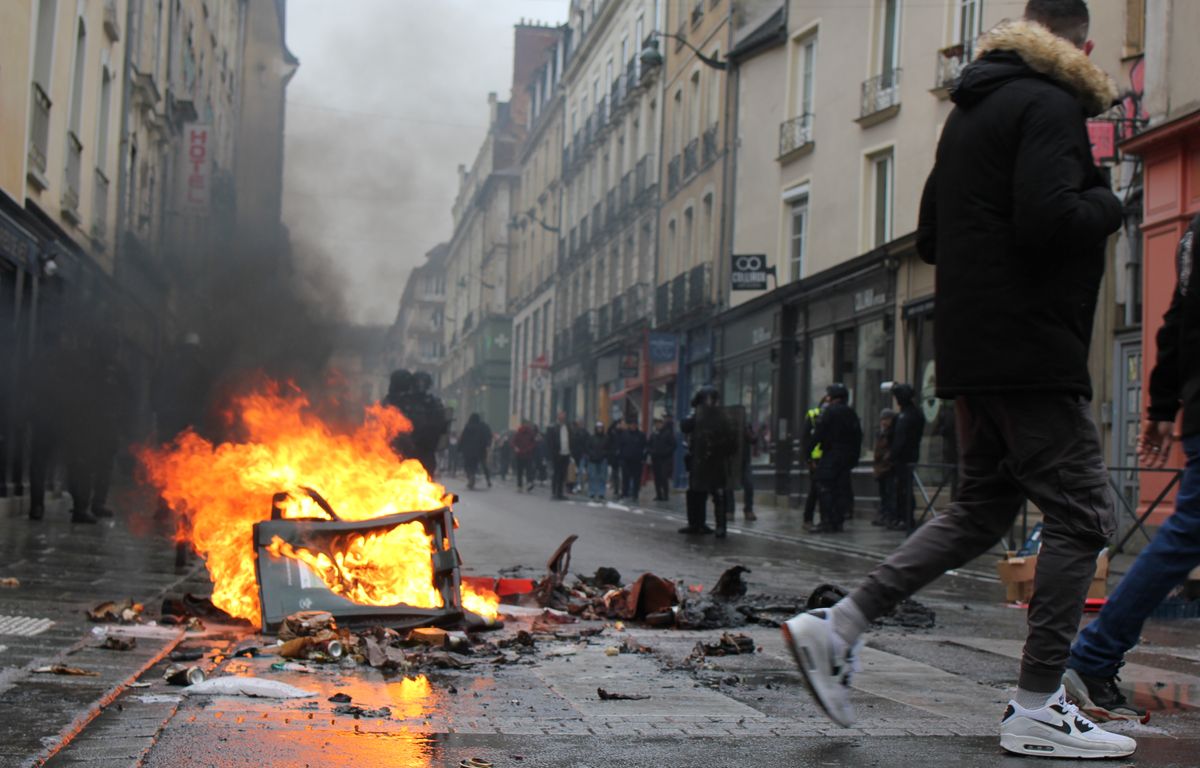 Réforme des retraites à Rennes : Combien de poubelles brûlées lors des manifestations ?