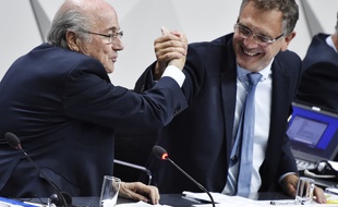 Le président de la Fifa, Sepp Blatter, et le secrétaire général de l'organisation, Jérôme Valcke, le 29 mai 2015.