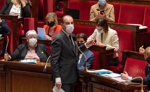 Le Premier ministre Jean Castex demande à Israël de garantir l'accès rapide et sans entrave de l'aide à Gaza, après la fermeture d'un point de passage crucial.