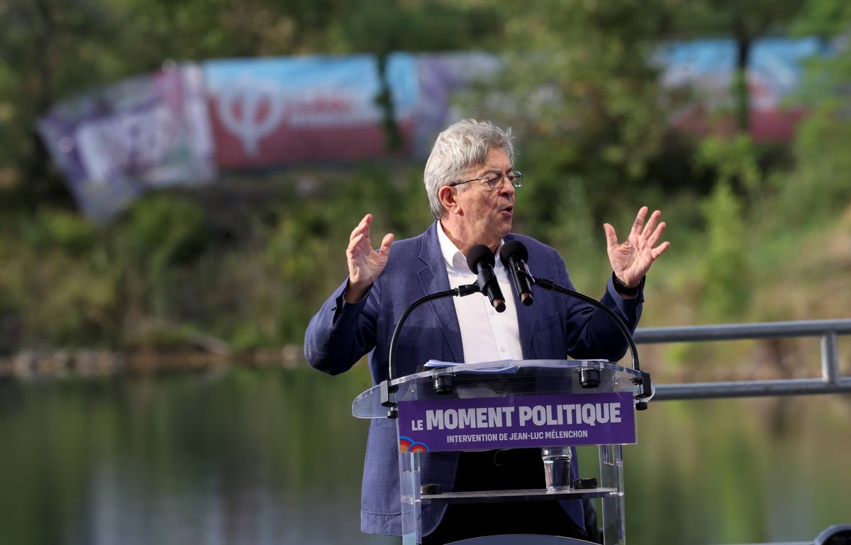 Jean-Luc Mélenchon justifie le refus d'accréditation d'un journaliste du « Monde » à l'université d'été de LFI