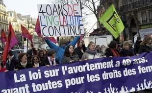 Manifestation à Paris pour la défense du droit des femmes et l'IVG, le 17 janvier 2015