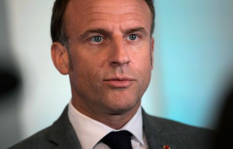 Macron demande le lancement d’une concertation sur la violence des mineurs