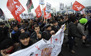 Une manifestation de soutien aux migrants à Calais, le 23 janvier 2016.