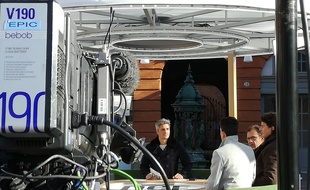 A Toulouse, sur le tournage de l'émission "Dimanche en France", présentée par Jean-Baptiste Boursier.