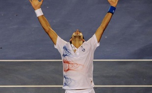Le Serbe Novak Djokovic a fait preuve d'un immense orgueil pour vaincre en cinq sets 6-3, 3-6, 6-7 (4/7), 6-1, 7-5 le Britannique Andy Murray, lors d'une demi-finale de l'Open d'Australie monstrueuse d'intensité et de suspense, vendredi à Melbourne