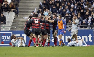 Le vice-champion de France Montpellier, vainqueur avec bonus du Stade Français lors de la 16e journée de Top 14, a fait son retour dans la lutte pour la phase finale du Top 14 toujours dominée par Toulouse et Clermont, vainqueurs à l'extérieur sans leurs internationaux.