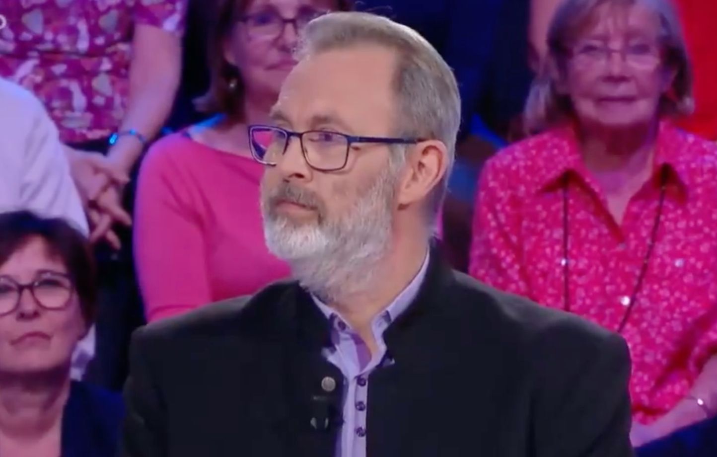 François Vérove, violeur et tueur en série surnommé « Le Grêlé », a participé en 2019 au jeu de France 2 « Tout le monde veut prendre sa place », présenté par Nagui. - 